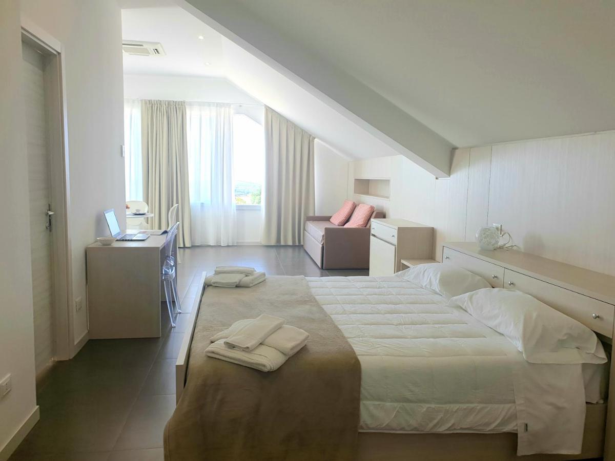 Hotel Grel Chiaramonte Gulfi Kültér fotó