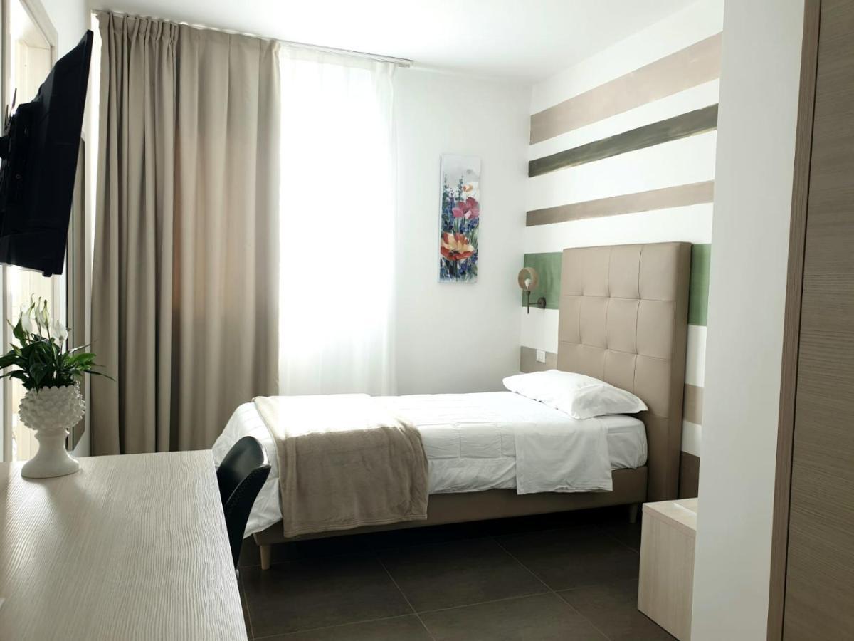 Hotel Grel Chiaramonte Gulfi Kültér fotó