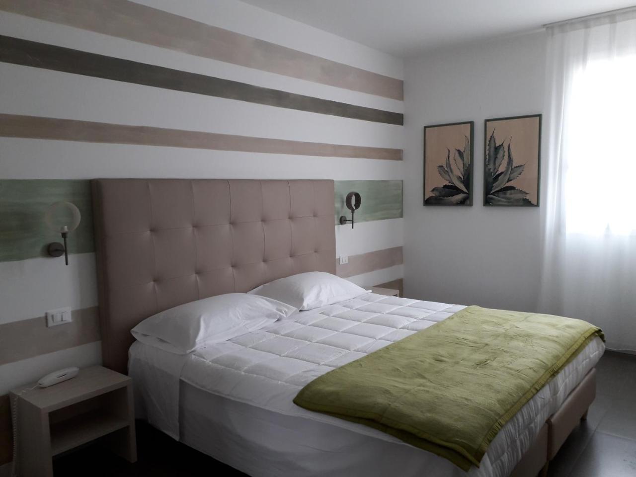 Hotel Grel Chiaramonte Gulfi Kültér fotó
